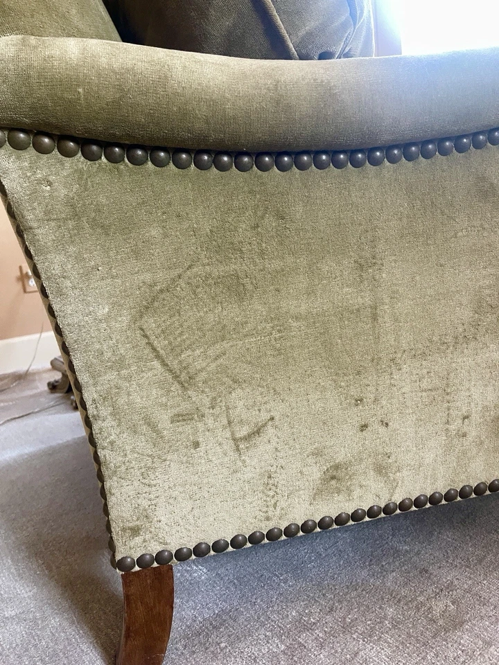 一对定制超大鼠尾草绿色天鹅绒俱乐部椅。 舒适! — 第 3/4 张图片