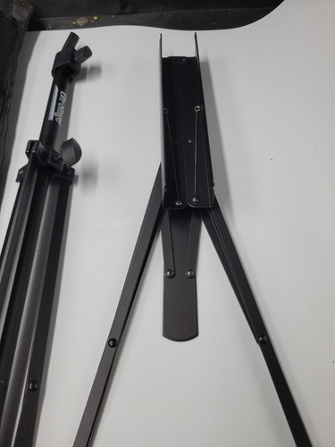 Music & Arts Folding Music Stand Black Excellent Condition  - 第 3/8 張圖片