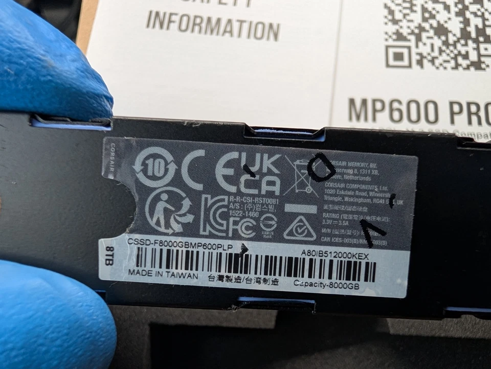 SSD Corsair MP600 PRO LPX 8 TB M.2 NVMe PCIe x4 Gen4 Foto 3 de 4