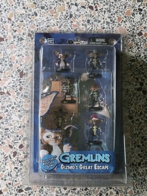 NECA Gremlins  Gizmo s Great Escape  Collector s Edition Game 2010 Wizkids - New