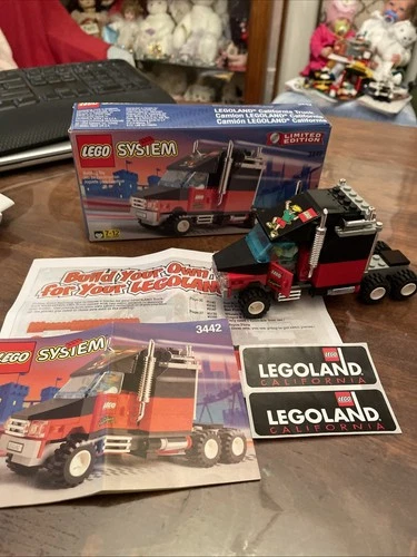 Vintage 1998 Limited edition #3442 Classic Town Legoland CA Truck Complete