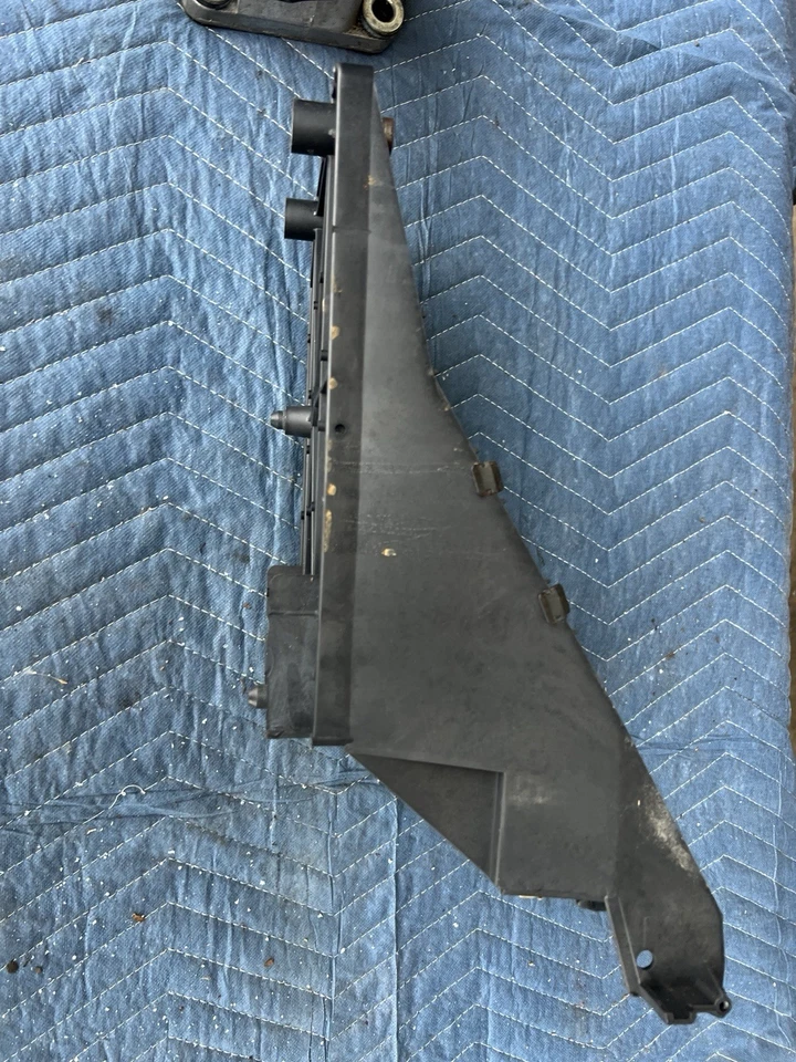 1993-1997 Volvo 850 850R M56 Manual Trans Shifter Mount Bracket OEM 5 Spd #4646E - Image 4 of 4