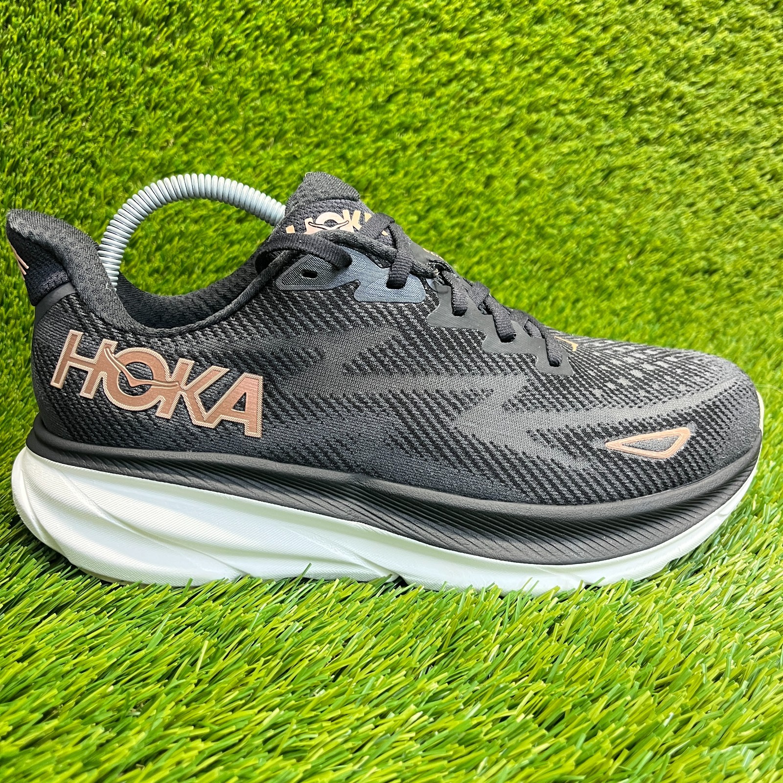Hoka One One Clifton 9 Womens Size 9.5D Black Athletic Running Shoes Sneakers