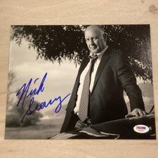 Foto firmada por Nick Searcy 8x10 Marshall Art Mullen justificada PSA/ADN AUTOGRAFIADA