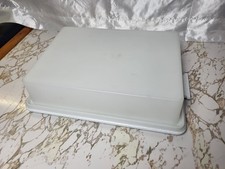 Vtg Tupperware Cupcake/Sheet Cake Carrier item s typically 622 base 623 lid .