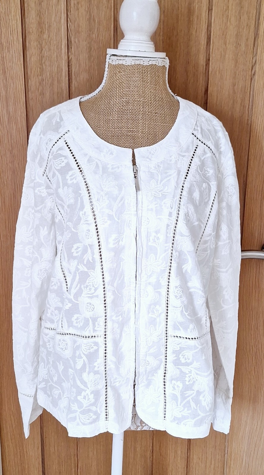 Freemans Fair Lady Ladies White Ivory Embroidered Zipped Jacket Size 16
