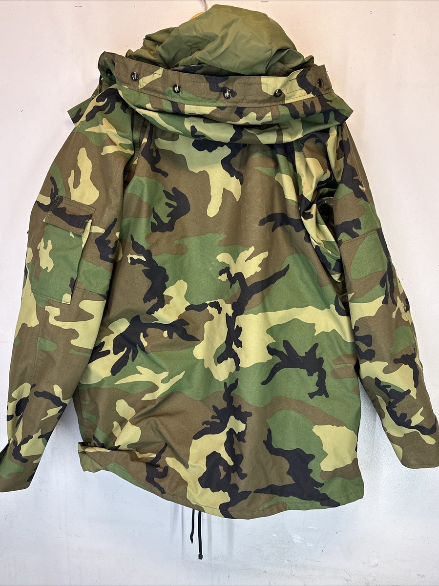 PARKA, COLD WEATHER WOODLAND PATTERN (SIZE: LARGE LONG NSN PARKA, COLD WEATHER WOODLAND PATTERN (SIZE: LARGE LONG NSN