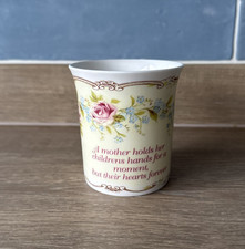 Past Times Mug Mother Holds Her Children’s Hands For A Moment Hearts Forever