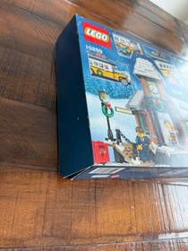 LEGO Creator Winter Holiday Train 10254 & Winter Village Station 10259