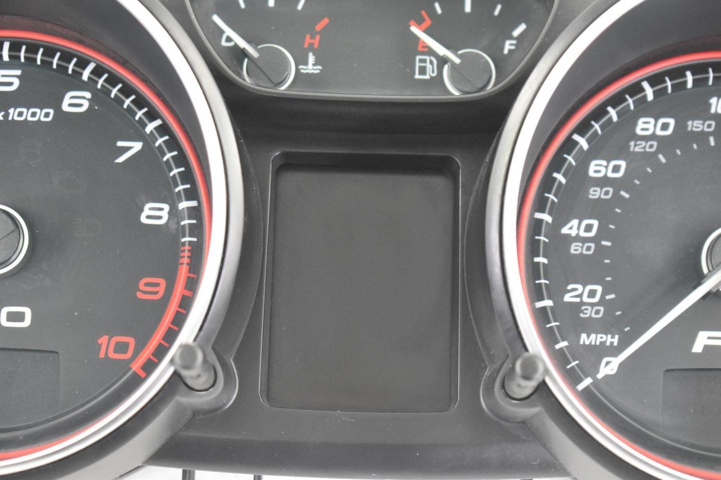 Audi R8 2011-2013 Fuel gauge