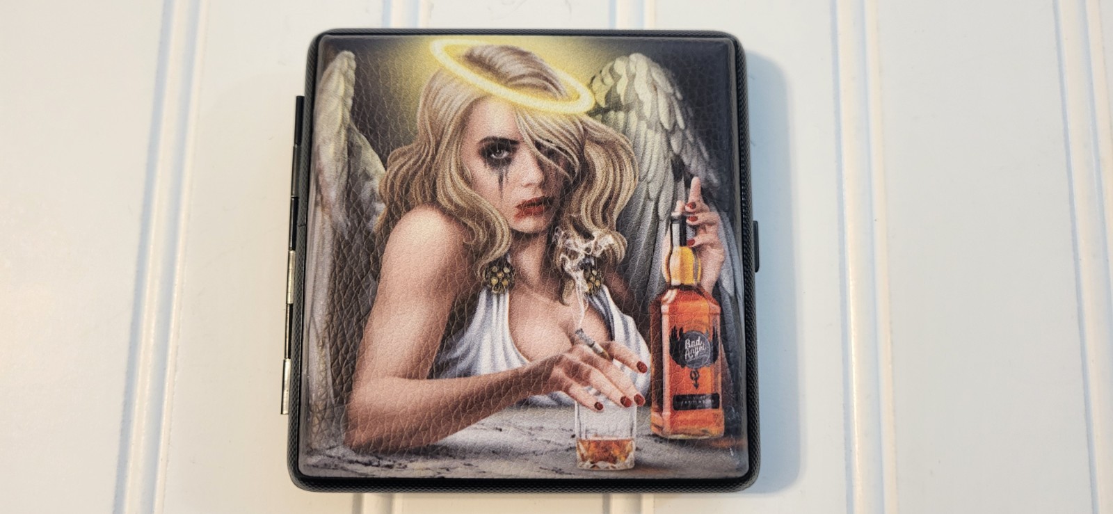 Smokezilla Cigarette Case W/Built In USB Rechargeable Coil L