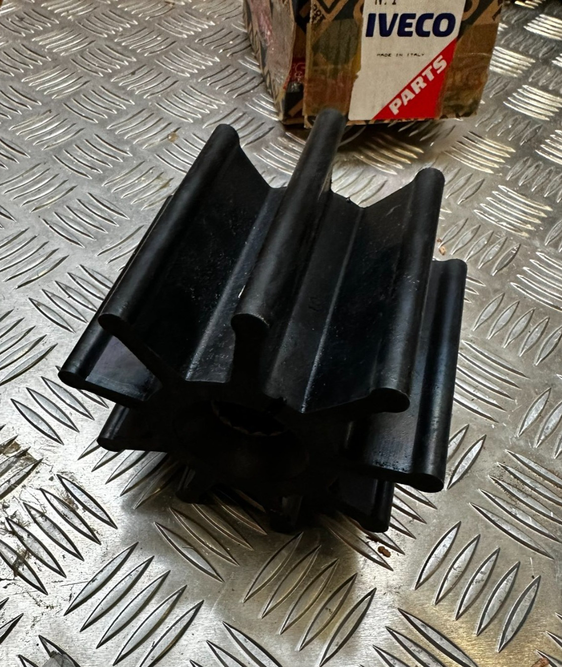 8010823 WATER PUMP IMPELL. NEW FPT CNH IVECO