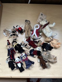 Boyds Bears T.F Wuzzies Bearwear And Ornaments Mix Lot Of 18 AS IS