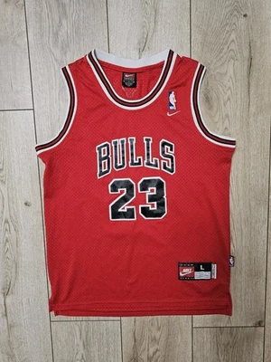 CHICAGO BULLS VINTAGE NIKE JERSEY MICHAEL JORDAN JERSEY BASKETBALL BOYS 14-16Y - Photo 1/4