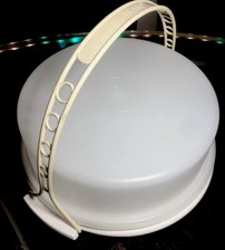 TUPPERWARE NEW USA VINTAGE 9  Pie Taker Tray and Seal  719. 720 CREME HANDLE