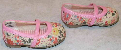 Toddler Girls Genuine Kids Cream w/Multi-Color Flowers Shoes Size 2 - Picture 3 of 6