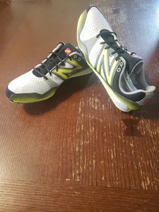 new balance track shoes womens