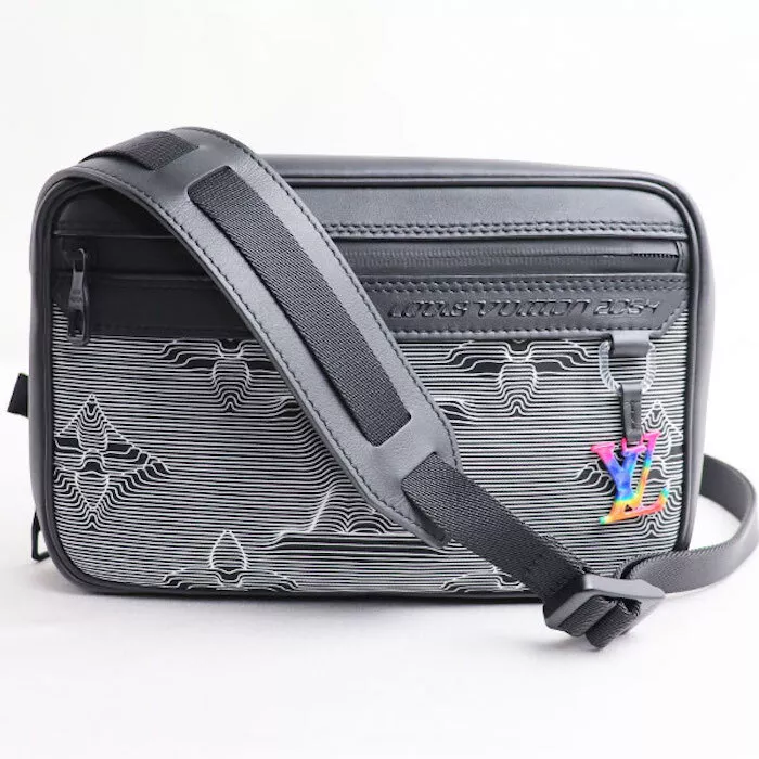 Louis Vuitton Expandable Messenger Bag(Black)