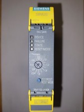 238653 Siemens 3RM1102-3AA04 Direct Starter Motor Drive; 24VDC; 2A