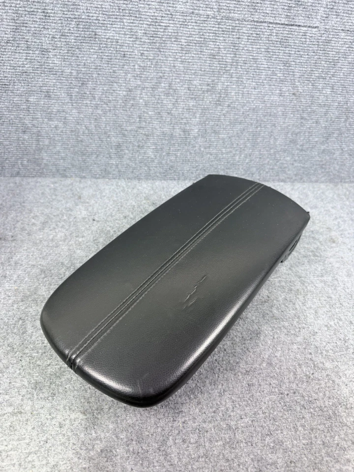 Console central Chevrolet Malibu 2016-2018 tampa de apoio de braço de couro preto fabricante de equipamento original *falha* - Imagem 4 de 4