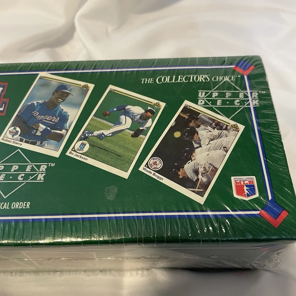 Juego completo de béisbol 1990 Upper Deck caja sellada de fábrica 800 tarjetas Griffey Jr Foto 4 de 4