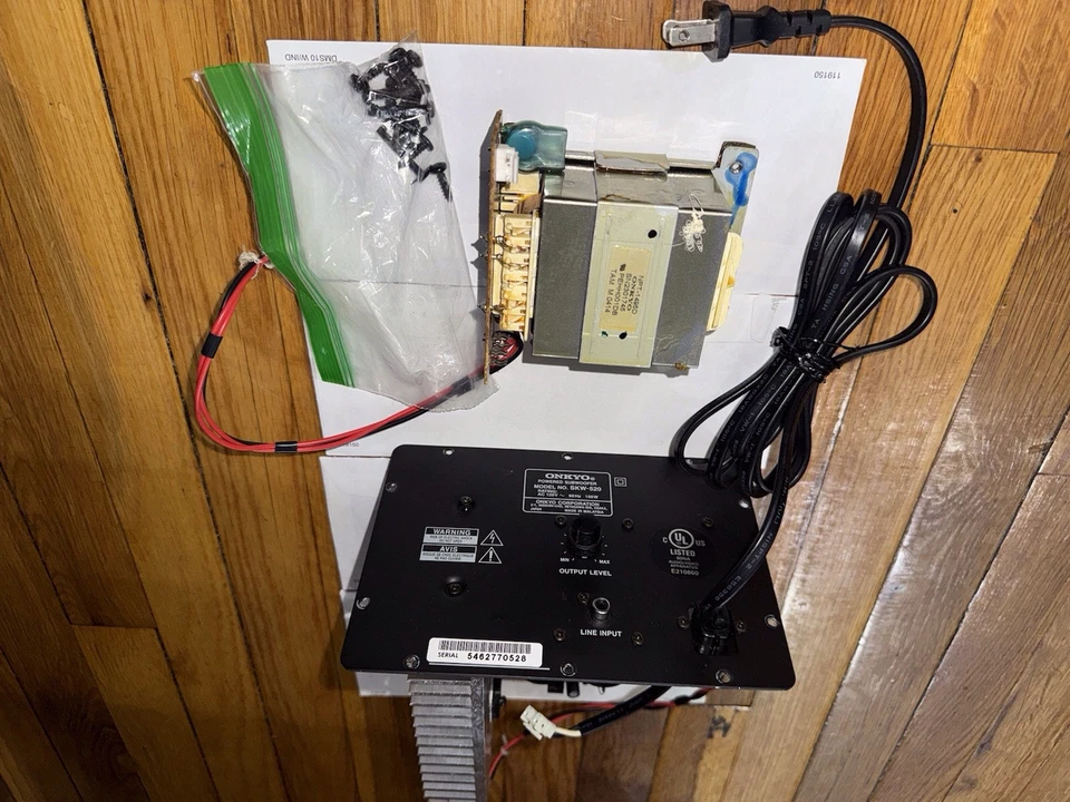 Placa de circuito y transformador subwoofer Onkyo SKW-520. Foto 3 de 4