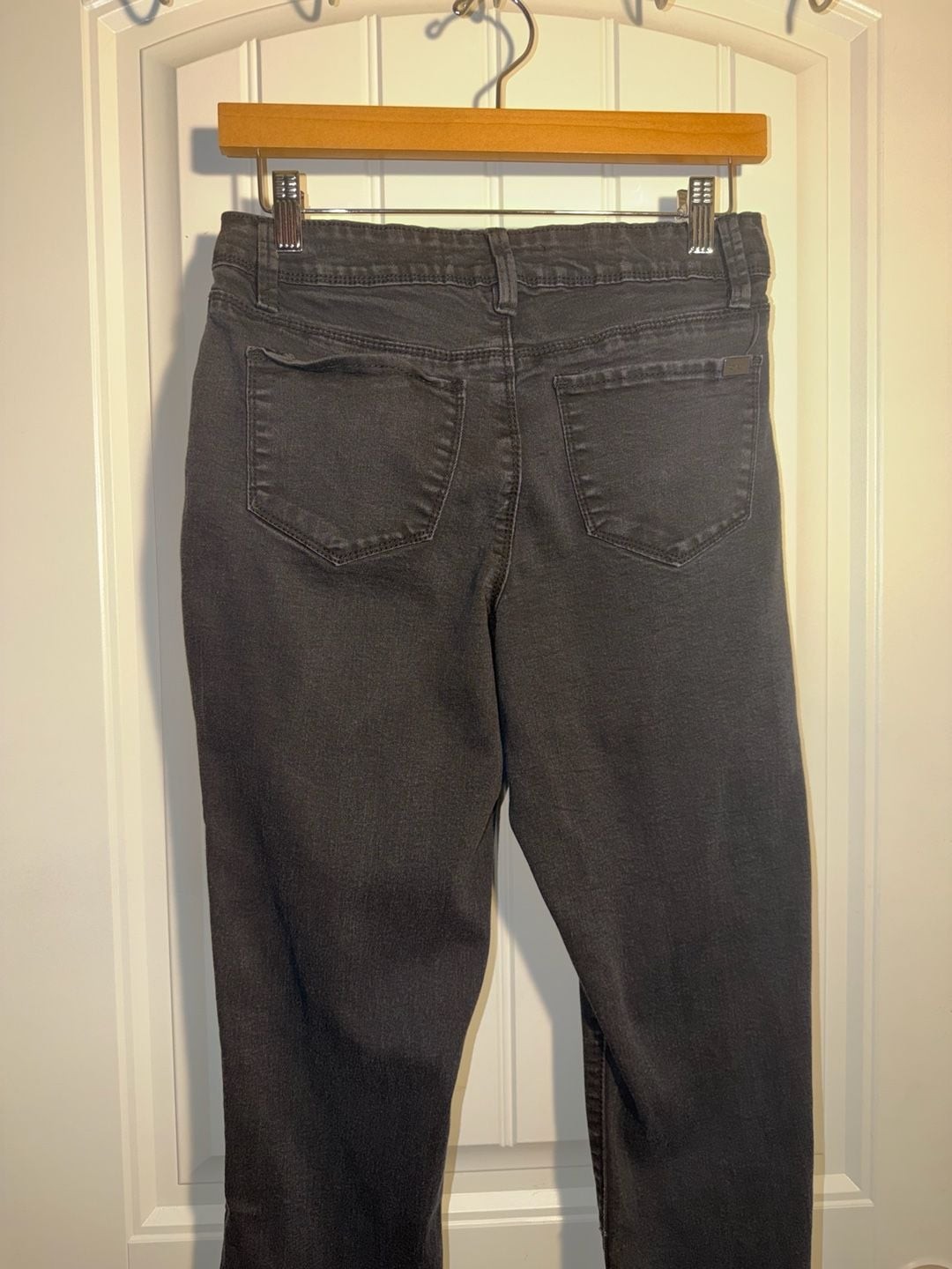 Royalty For Me Mid-Rise Slim Bootcut Jeans in Black, Size 4, photo 3