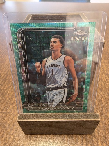 2025-26 Topps Chrome Update Victor Wembanyama #22 Aqua Border Refractor /199