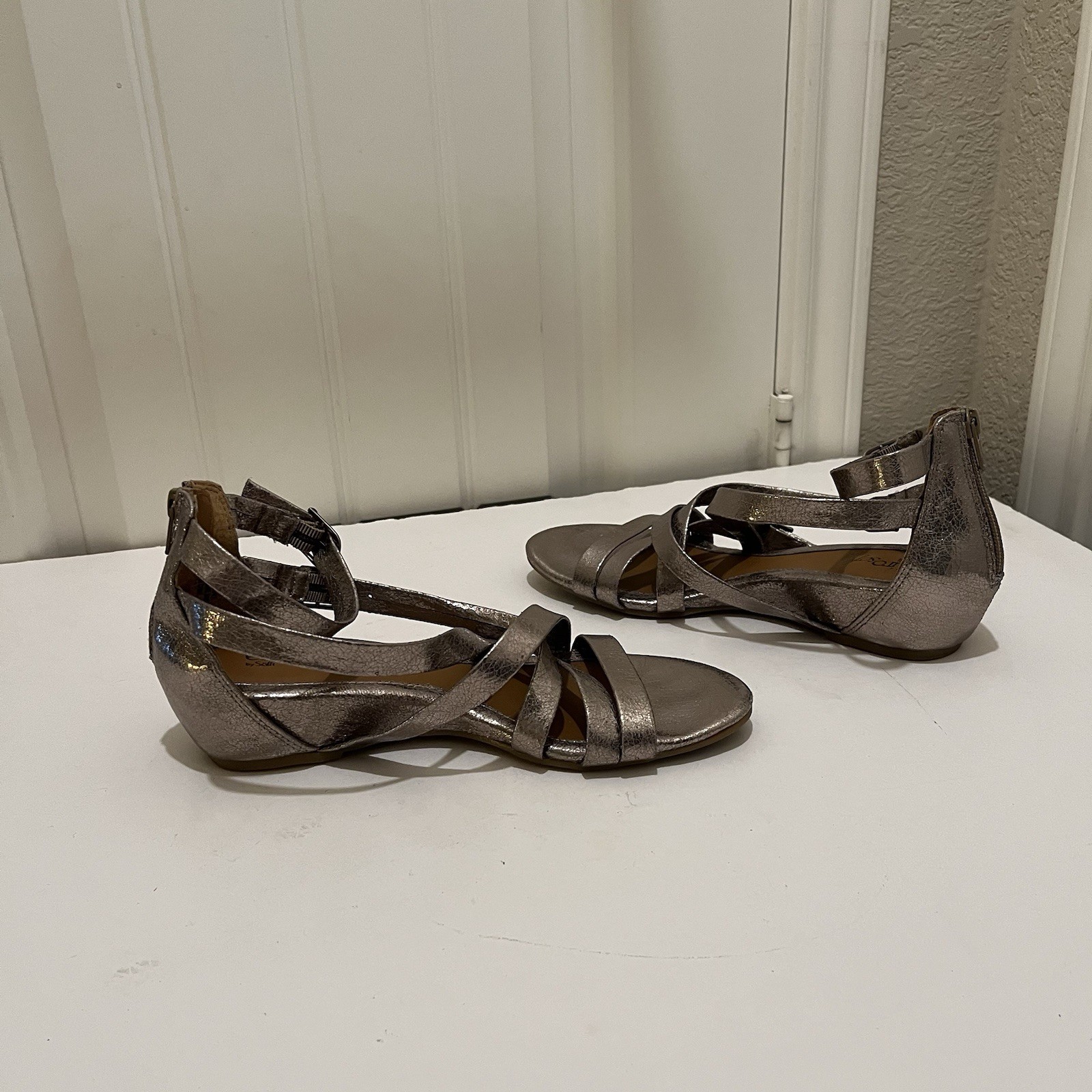 APL Sandali Eurosoft by Sofft argento metallizzato bronzo cinturino punta aperta zeppa misura 7 5