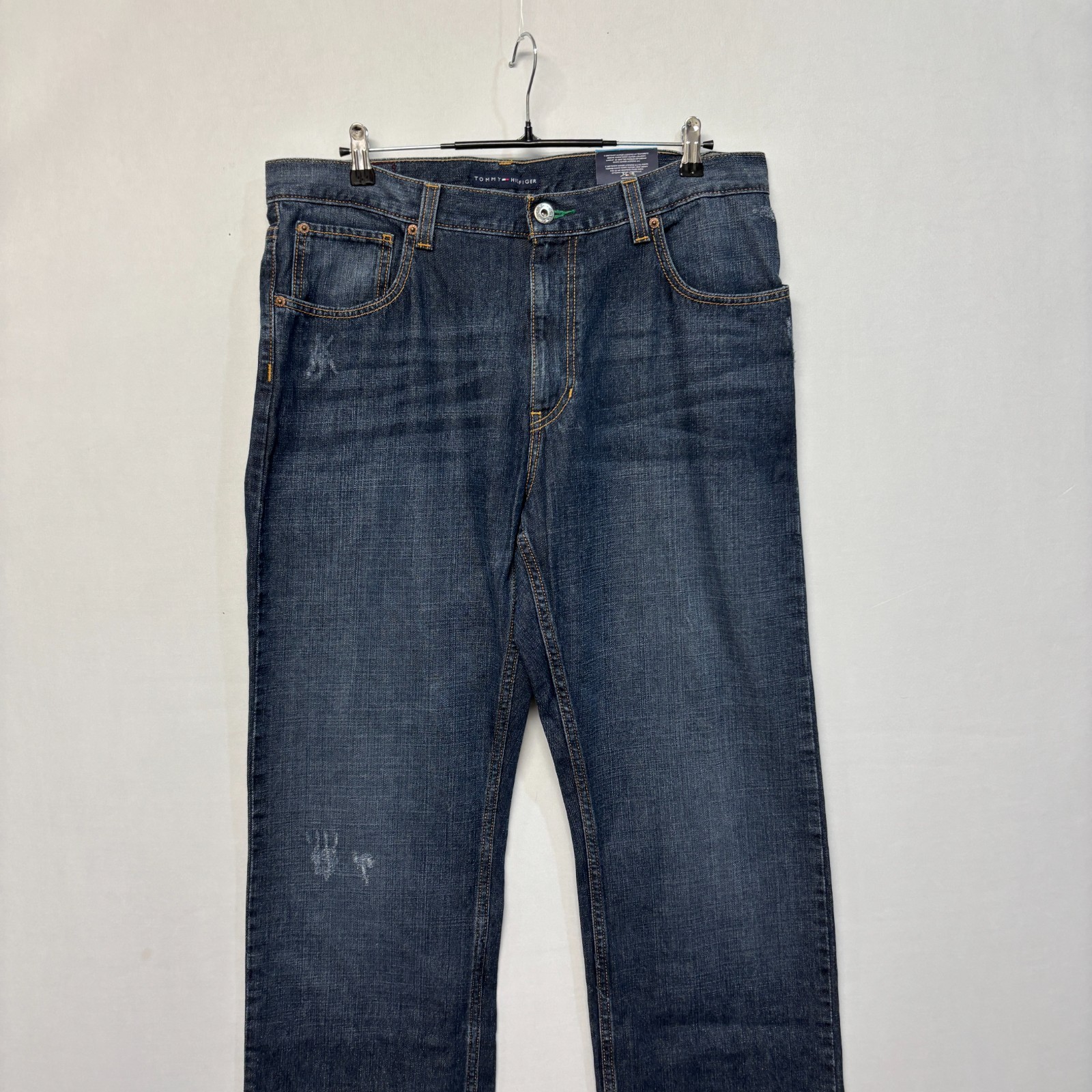 NWT Tommy Hilfiger Freedom Men Jeans Size 36x32 Relaxed Fit Straight Leg C036 28