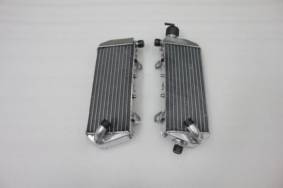 Radiadores aptos para KTM 250/350/450 XCF XC-F; 250/350 SX-F 2023-2024 IZQUIERDA+DERECHA Foto 2 de 4