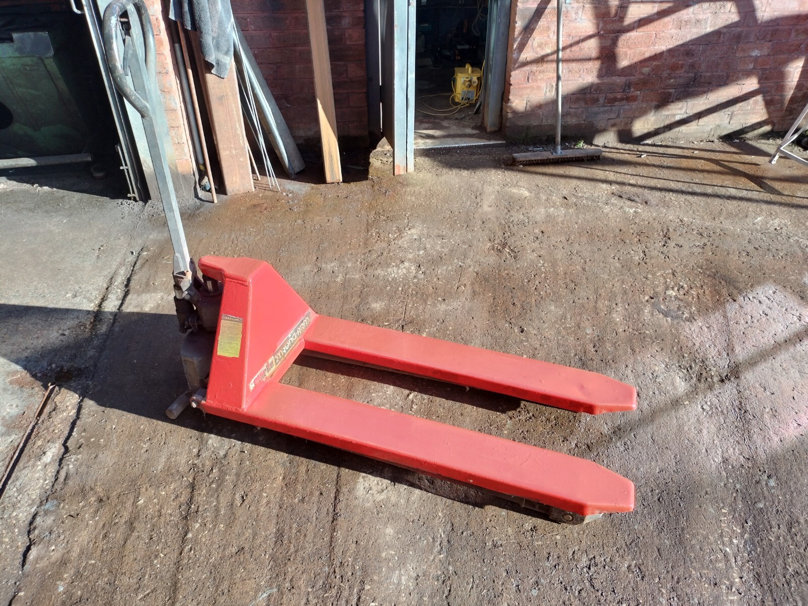 Clarke Strongman High Lift Pallet, Pump Truck eBay