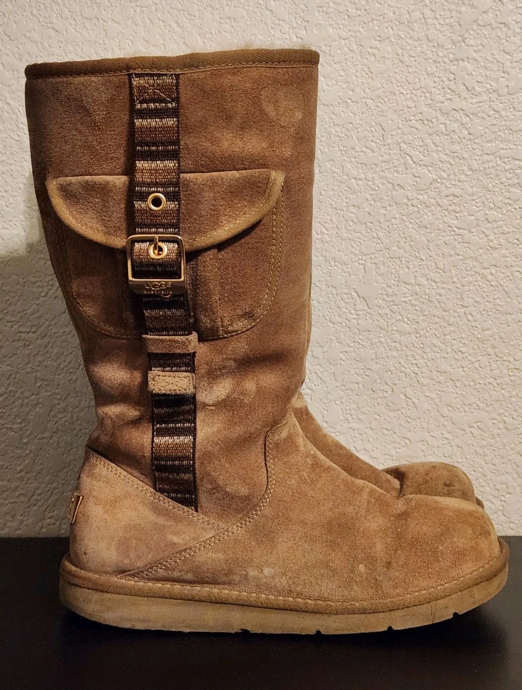UGG Australia Retro Cargo Winter Boots Womens Size 8 EU 39 Tan Leather Sheepskin