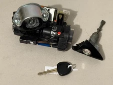 11-16 Hyundai Elantra Sedan Coupe Ignition Switch Housing Assembly Lock w/ Key
