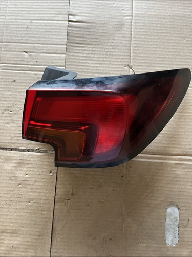 VAUXHALL ASTRA K MK7 O/S RÜCKLEUCHTE FAHRERSEITE HINTEN RECHTS AUSSEN 39015944