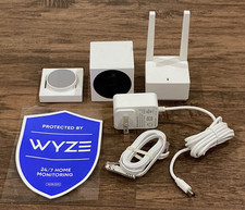WYZE Cam Outdoor WVOD1 Security Camera Bundle Base WVOD81 Charger Never Used