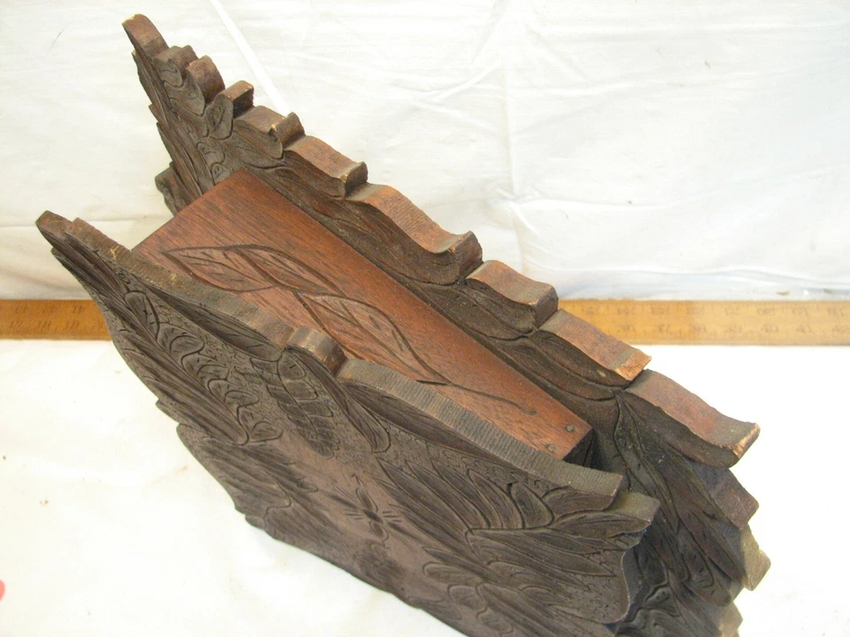 古董手工雕刻木制杂志报纸墙架口袋核桃叶 — 第 4/4 张图片