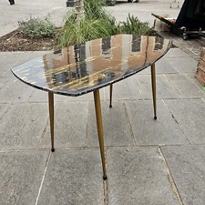 Tavolino da caffè anni 60 con base in legno e piedi in ottone?