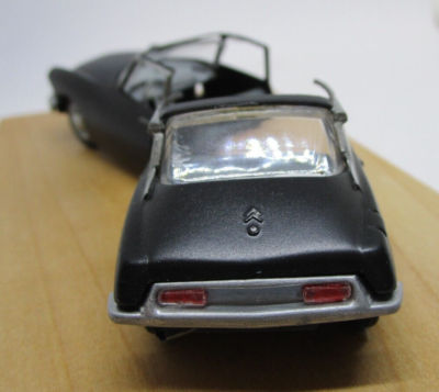 Miniature 1/43 Citroën DS Noire – Modèle Artisanal 'Le Cerveau' (occasion)