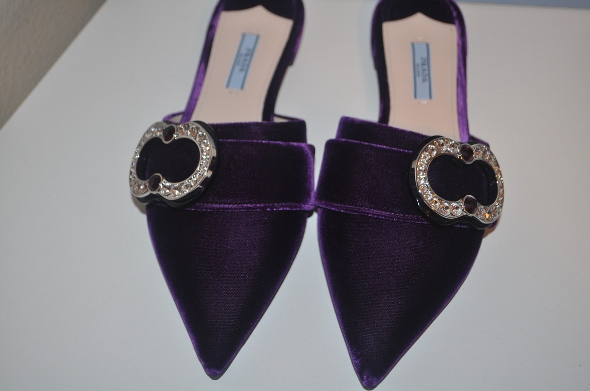 靴 PRADA Velvet Mules Prada Velvet Slippers in Black | Lyst