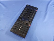 Native Instruments DJ Controller TRAKTOR X1 M...