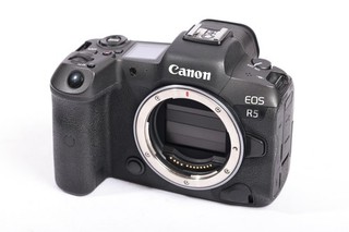 Canon EOS R5 Mirrorless Digital Camera USED 68 000 clicks on the shutter