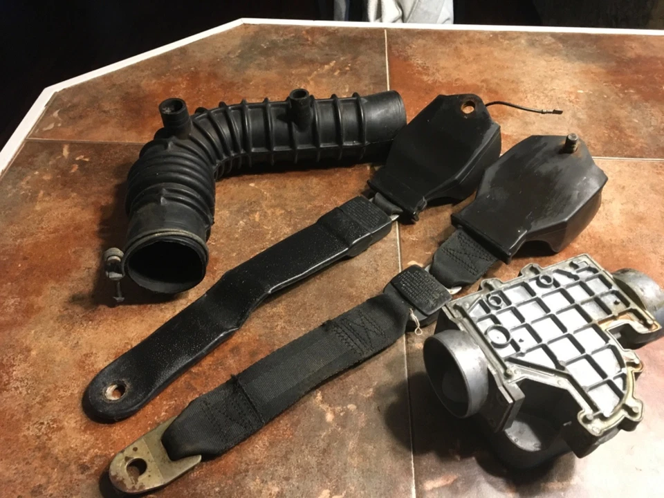 Par de cintos de segurança Fiat Bertone X1/9Mass medidor de fluxo de ar 1980 a 1988 mangueira de entrada de ar - Imagem 2 de 2