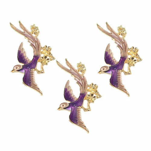 Lila Knöpfe zum Nähen