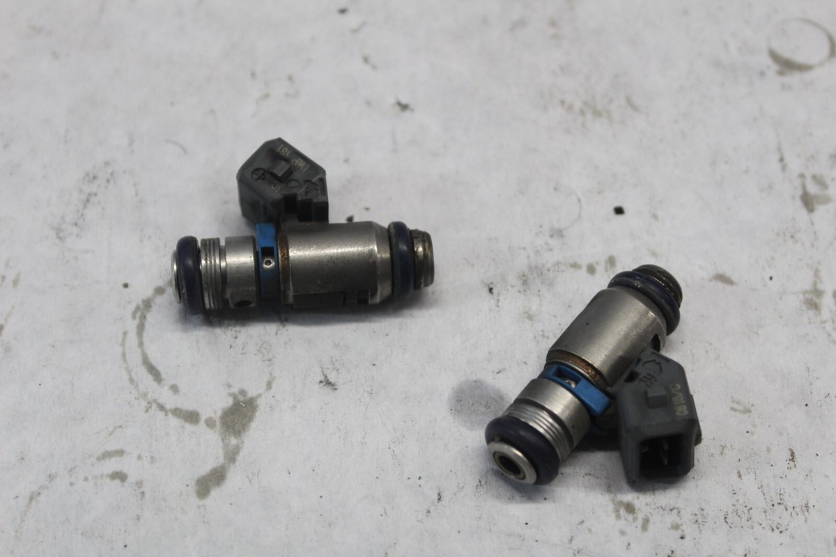 FUEL INJECTOR, WITH O-RING (PAIR) 27706-07A 2016 SPORTSTER FUEL INJECTOR, WITH O-RING (PAIR) 27706-07A 2016 SPORTSTER