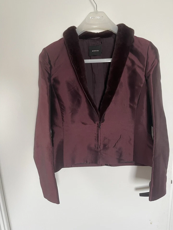 Traje Falda Akris 10 US $4,0k Seda Metálica Borgoña Piel Visón 2 Piezas Italia Foto 3 de 4