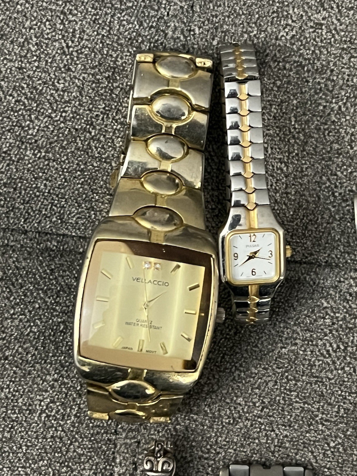 Watch Bundle , Needs Batteries - image 8
