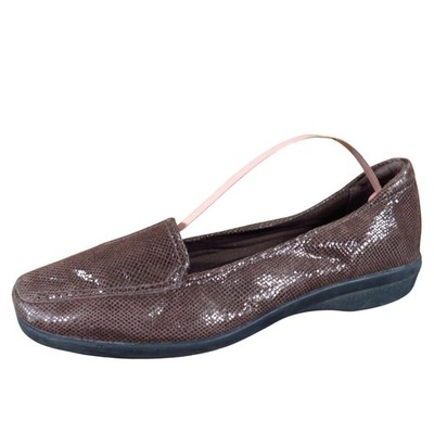 Clarks Womens Comfort Leather Loafers Slip On Size 8 Brown Soft Casual Work