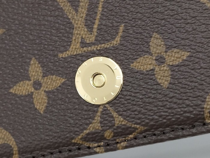 SA】Authentic LOUIS VUITTON Monogram Wallet on Chain Lily