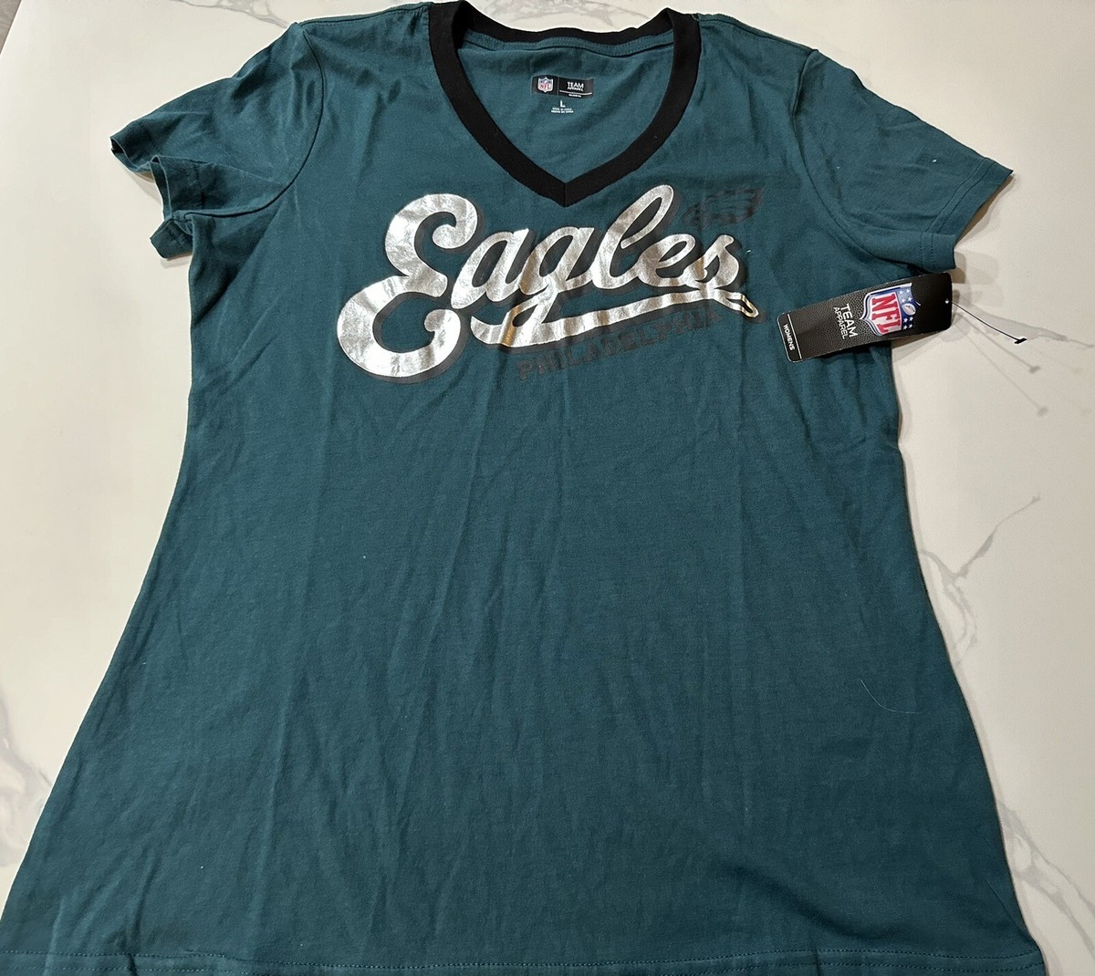 Philadelphia Eagles Women’s Shirt (Large) Retails For $60